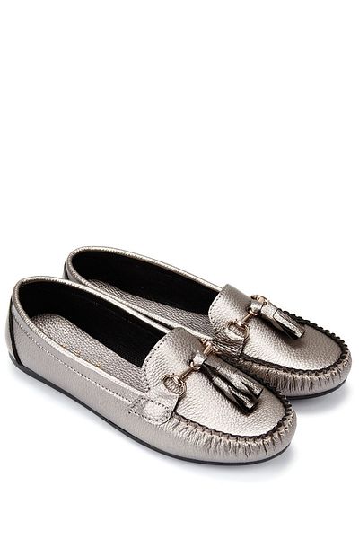 GÖNDERİ(R) Platinum Round Toe Flat Sole Buckle Tasseled Women's Ballerinas 30120