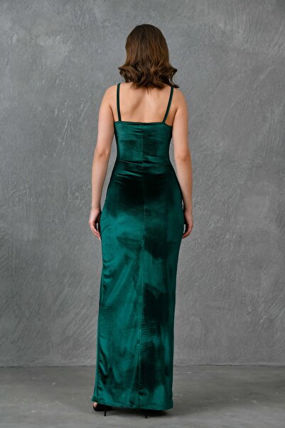 vuvutasarım Sukienka maxi ze szmaragdowego aksamitu, z kołnierzykiem Degaje i rozcięciem 582689