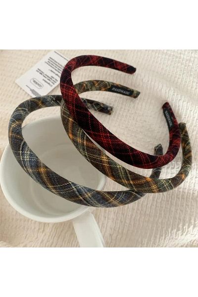 So Much Accesories So Much Soft Plaid Crown
