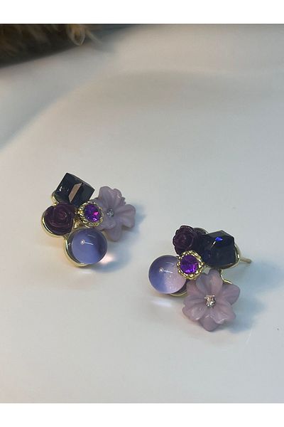 Yıldız Accessory أقراط مكعبة على شكل زهرة أرجوانية