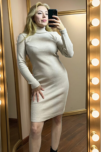 Çeşme Home Kadın Balıkçı Yaka Diz Üstü Uzun Kollu Slim Bej Triko Elbise