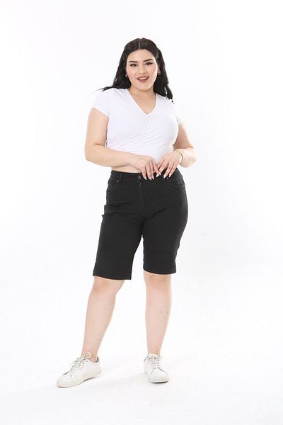 Era Lisa Large Size Black Lycra Slit Denim Shorts
