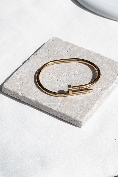 Inure Jewelry مشبك فولاذي لطيف