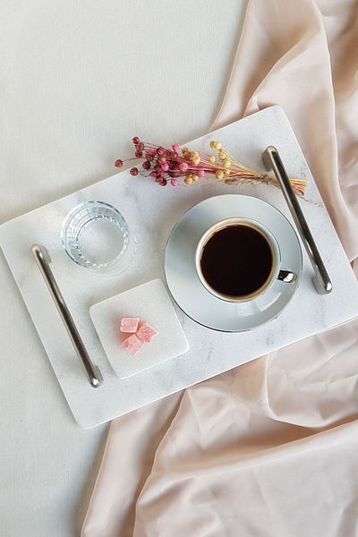 ioadesign Daffodil Real Thin Marble Groom Coffee Tray 28x20 Cm - Silver Handle