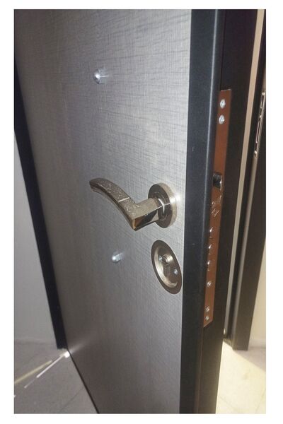 Tezdoor Çelik Kapı, Tırnaklı Sistem Daire Kapısı, Gri Meşe Siyah Kasalı Sağ Açılım Kale Kilit