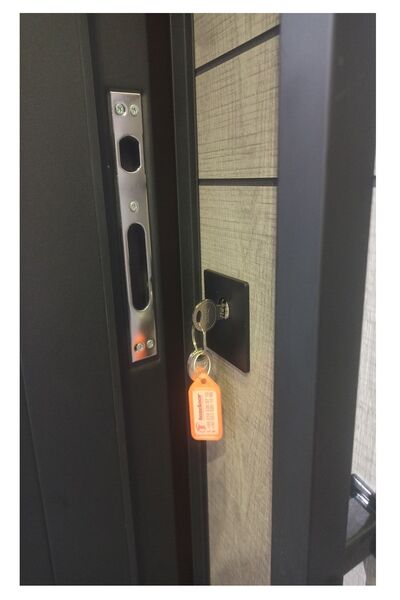 Tezdoor Çelik Kapı, Tırnaklı Sistem Daire Kapısı, Gri Meşe Siyah Kasalı Sağ Açılım Kale Kilit