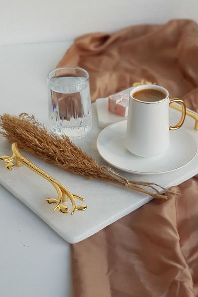 ioadesign Σετ δίσκου διπλής υπόσχεσης / αρραβώνων - Δίσκος αρραβώνων + Δίσκος καφέ γαμπρού - Χρυσή λαβή Acacia