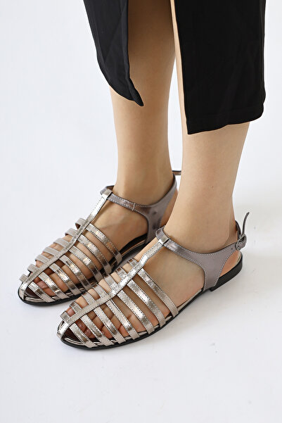 Limoya Zafu Platinum Patent Leather Thin Strap Flat Bottom Women's Sandals Opportunity Product