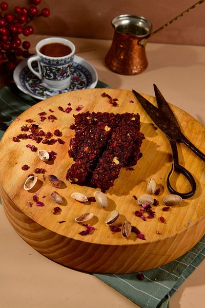 Odzell 250 Gr. Pistachio Zerekşi Coated Pomegranate Turkish Delight