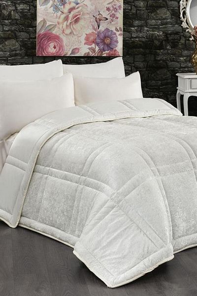 Çeyiz Diyarı Karelim Double Velvet Quilt Cream