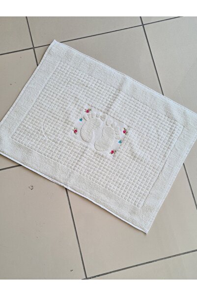 Çeyiz Diyarı Рушник для ніг з вишивкою Guldestan білий