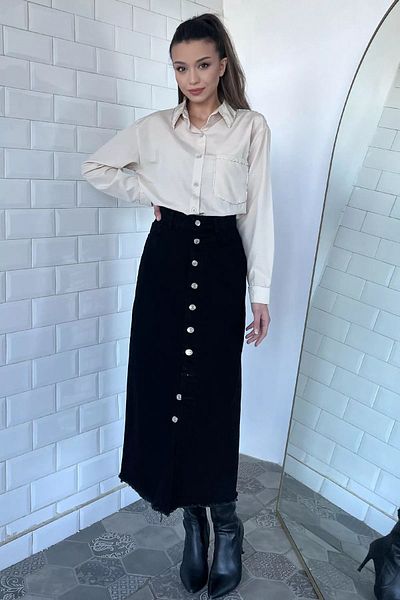 GÜLSELİ Fustă neagră cu ciucuri, detaliată cu nasturi, din jeans