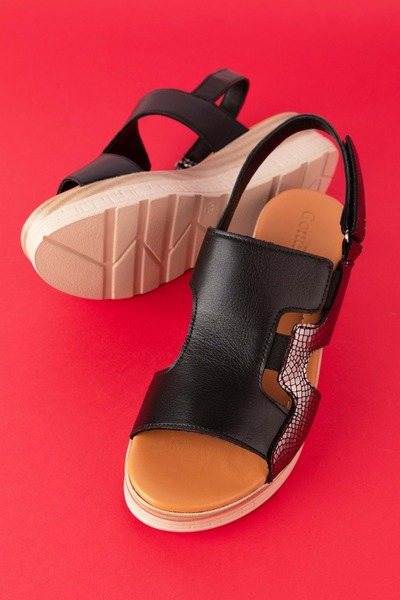 Gondol Kadın Hakiki Deri Dolgu Topuklu Rahat Günlük Sandalet Iz.9707