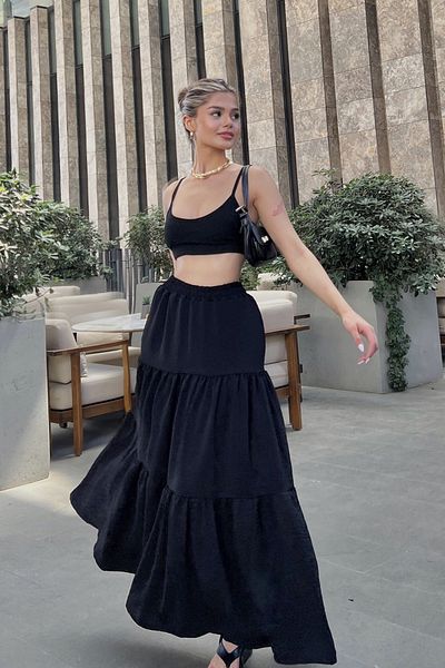 la & vetta Black Maxi Skirt - Pleated and Layered Design