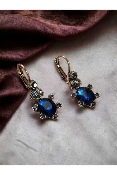 FAYRA ACCESSORIES Oval Crystal Stone Detailed Earrings