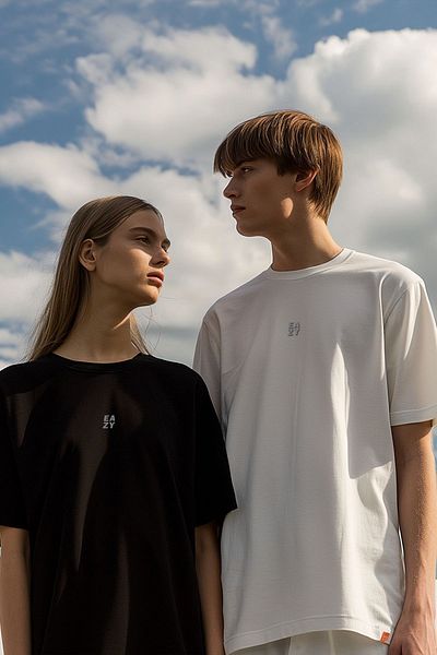 Eazy Co White Unisex Eazy Basic Embossed Printed Oversize T-shirt - Short Sleeve