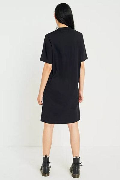 ROCKANDROLL Rochie neagră, neimprimată, cu mânecă scurtă, peste genunchi, din bumbac pieptănat