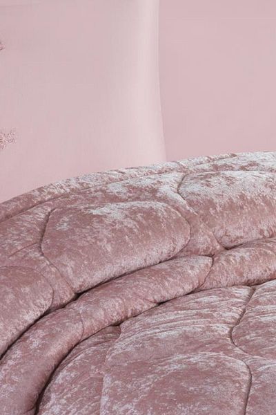 Çeyiz Diyarı Ayzer Embroidered Velvet Quilt Set 6 Pieces Powder