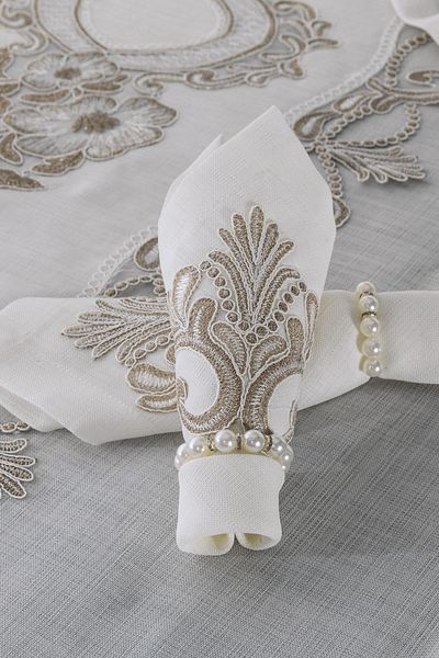 Çeyiz Diyarı Set fete de masă Gülfem pentru 8 persoane, cremă Cappucino