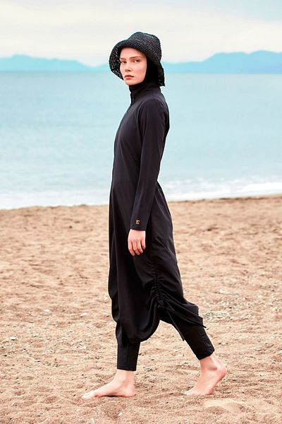 Marina Πλήρως καλυμμένο αλεξίπτωτο μαύρο μαγιό Hijab - M2415