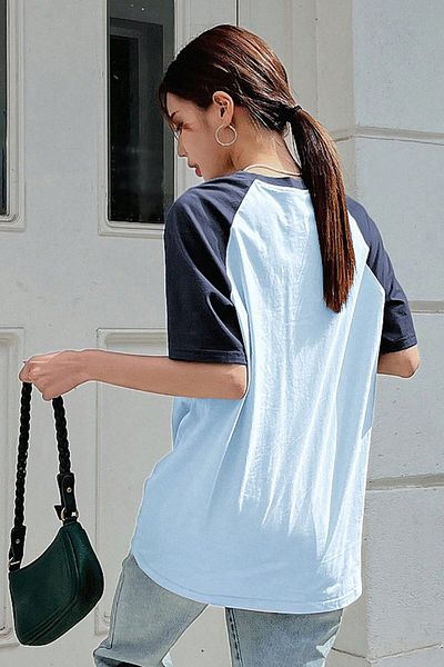 MODAGEN Tricou unisex cu imprimeu de vacanță oversize Baby Blue - mânecă raglan, decolteu