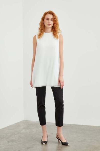 Zühre Bisiklet Yaka Kolsuz Pileli İçlik İ-0004