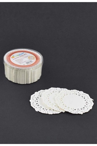 Güntem قاعدة أكواب دانتيل من Niceplast، 9 سم، 500 قطعة