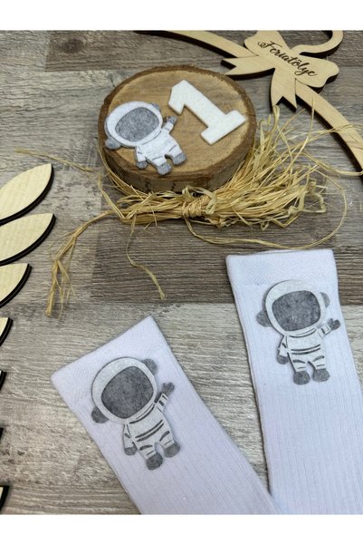Feriatolye Space Concept Astronaut Figure Knee-High Socks