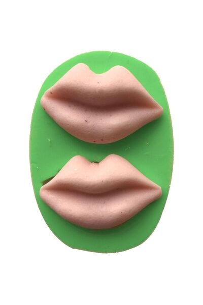 Partivitrini 2 Pieces Lip Shaped Silicone Candle Mold 4x2x1 Cm