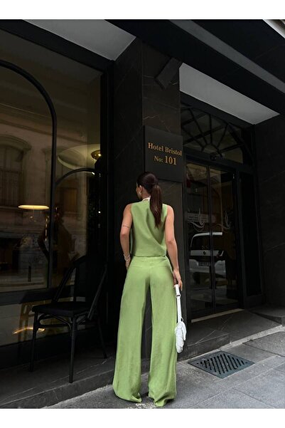 LB Laluna Butik Draped Fabric Women's Vest and Trousers Set