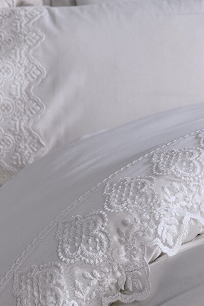 Çeyiz Diyarı Fransız Dantelli Hüsna Çeyizlik Nevresim Takımı Krem