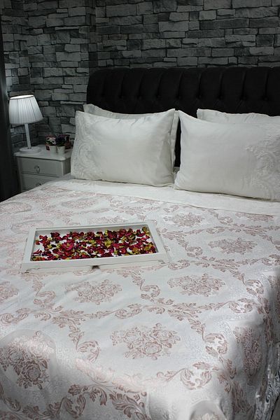 Çeyiz Diyarı French Laced Sonia Bedspread Cream