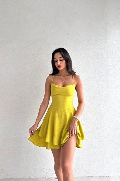 munora butik Sırt Detaylı Eteği Şortlu Sarı Elbise