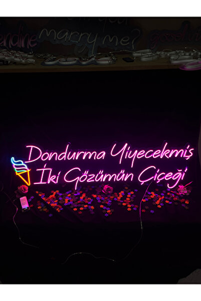 vinyuup Dondurma Yiyecekmiş İki Gözümün Çiçeği - Dekoratif Duvar Neon Led Yaz...