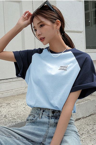 MODAGEN Tricou unisex cu imprimeu de vacanță oversize Baby Blue - mânecă raglan, decolteu