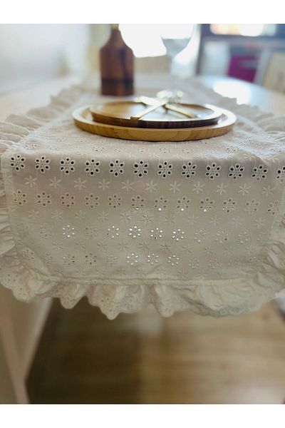 eyma home Frilly Scallop Runner