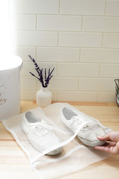 Hayveys Laundry Net White Zipped Compartment Shoe Washing Net Bag Net