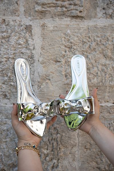 LAMİNTA Zela Women's Slippers - Silver Bow Detail