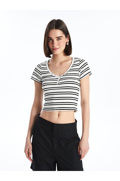 LC Waikiki Γυναικείο Crop με ριγέ V-Neck - Κοντό μανίκι LCW