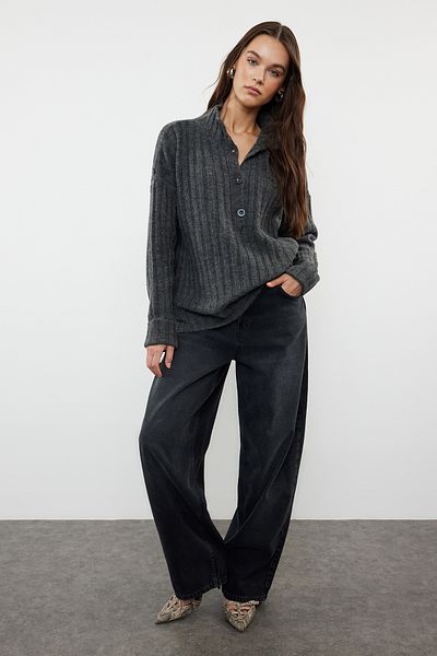 Trendyol Collection Wide Fit Soft Knitwear Sweater - Stand Collar, Anthracite TWOAW21KZ0783