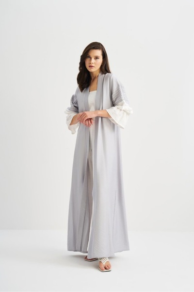 TUİS Embroidered Abaya with Sleeves - Gray