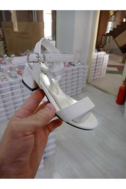 Sare Çocuk Giyim White Girls' Heeled Summer Sandal Type Evening Dress Shoes