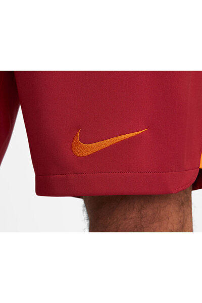 Nike Erkek Galatasaray İç/Dış Saha Futbol Şort Galatasaray İç/Dış Saha Futbol Şort FJ6344-613 Kırmızı