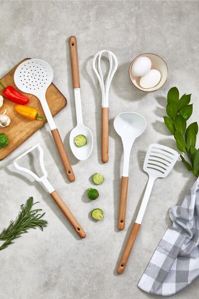 AlzinaHome 6'lı Ahşap Saplı Plastik Kepçe Kevgir Kaşık Spatula Ezici Ve Çırpı...