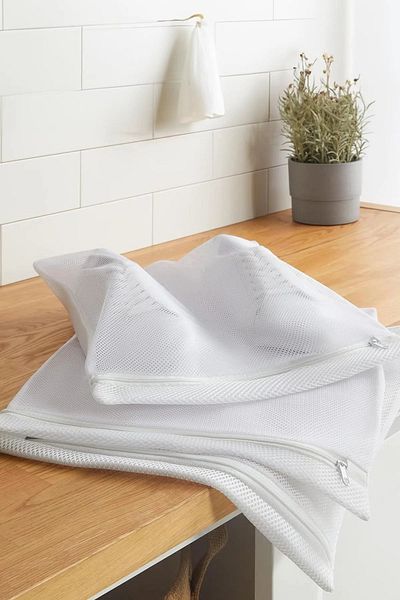 Helen's Home 2 Luxury Zippered Shoe Washing Net White