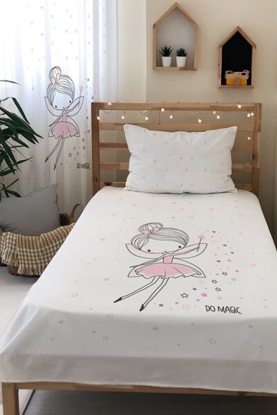 Evmila Prenses Desenli Kadife Dekoratif Çocuk Yatak Örtüsü