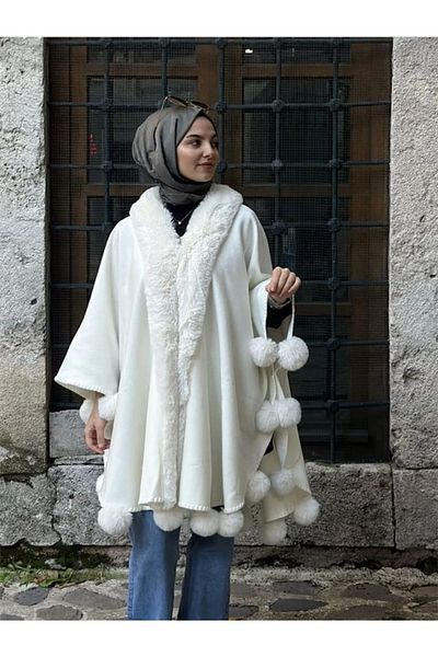 fiore fashion Mother Pompom Fur Knitwear Wool White Winter Thick Poncho Cap