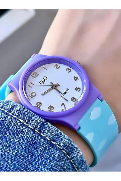 Q&Q Women's Waterproof Plastic Cord Wristwatch