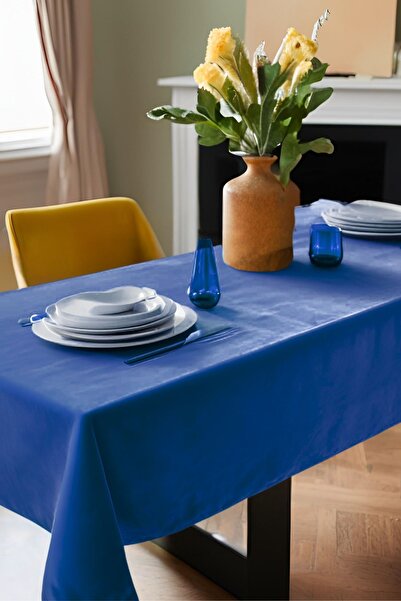 Cortibo Barcelona Velvet Textured Tablecloth - Parliament Style