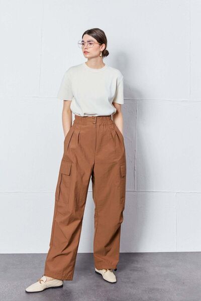 FABB Pantaloni cargo maro texturați cu buzunare